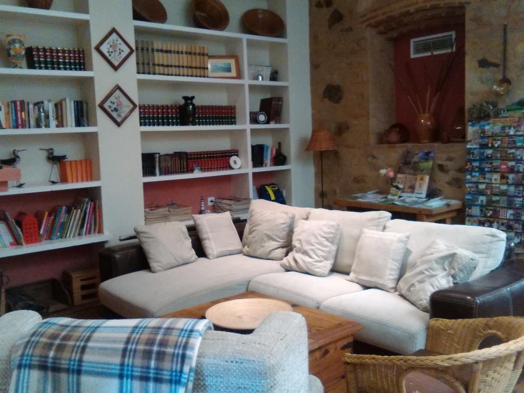 Casa Rural Valdevilano Ла-Рока-де-ла-Сьерра Экстерьер фото